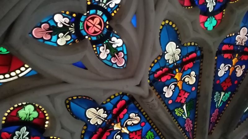 Restauration des fenêtres hautes et des balustrades du transept de la Cathédrale de Bayeux