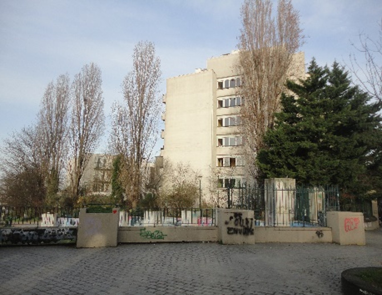 Réhabilitation globale d&rsquo;un foyer pour personnes agées de 84 logements
